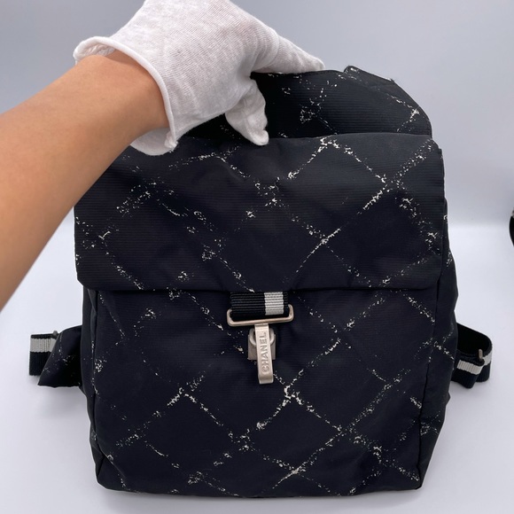 Chanel - Picture 10 of 13